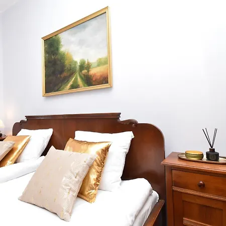 Apartament Totu Vintage Dąbrowskiego *