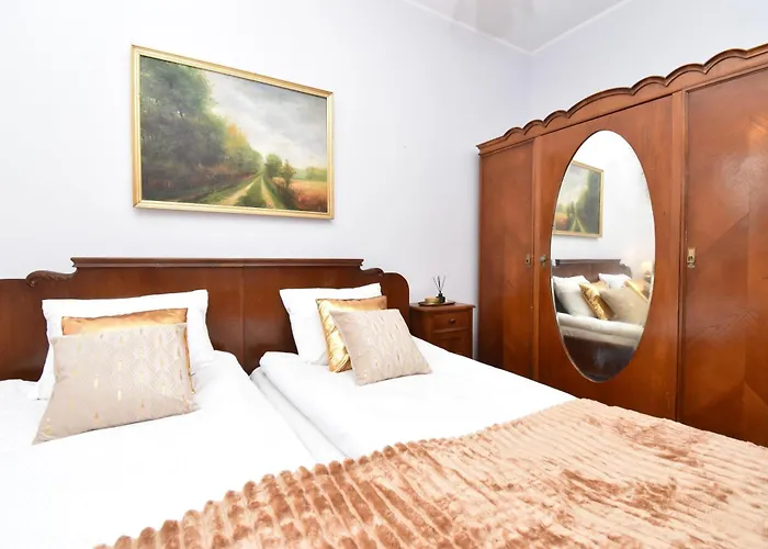 Totu Vintage Dabrowskiego Sopot